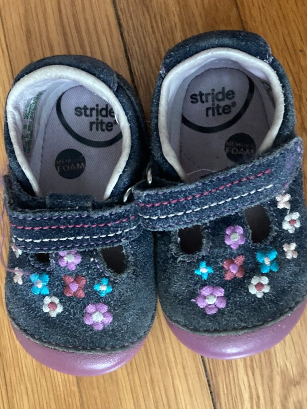 Stride Rite 360 Sneakers